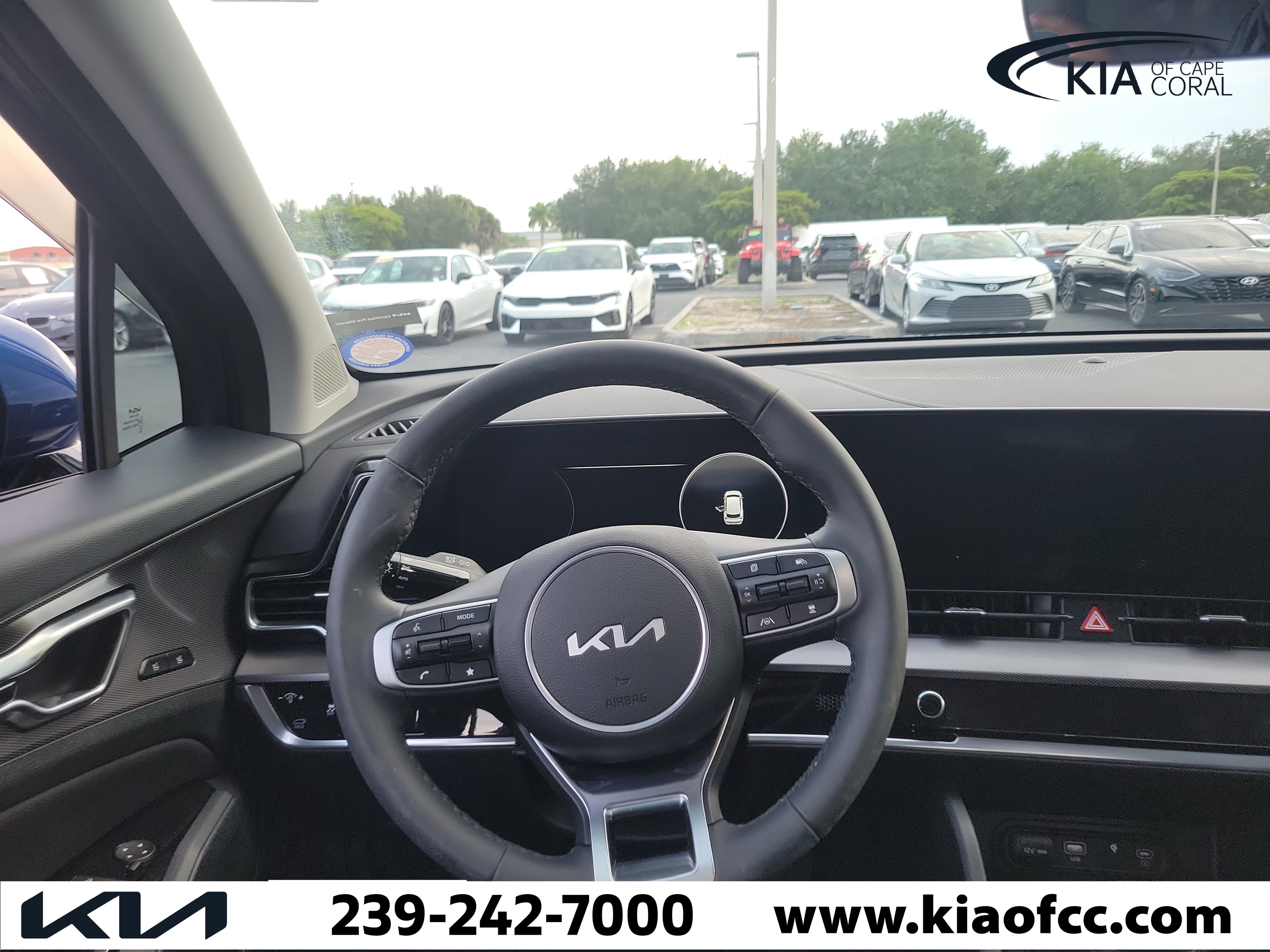 Used 2025 Kia Sportage SX FWD image 21