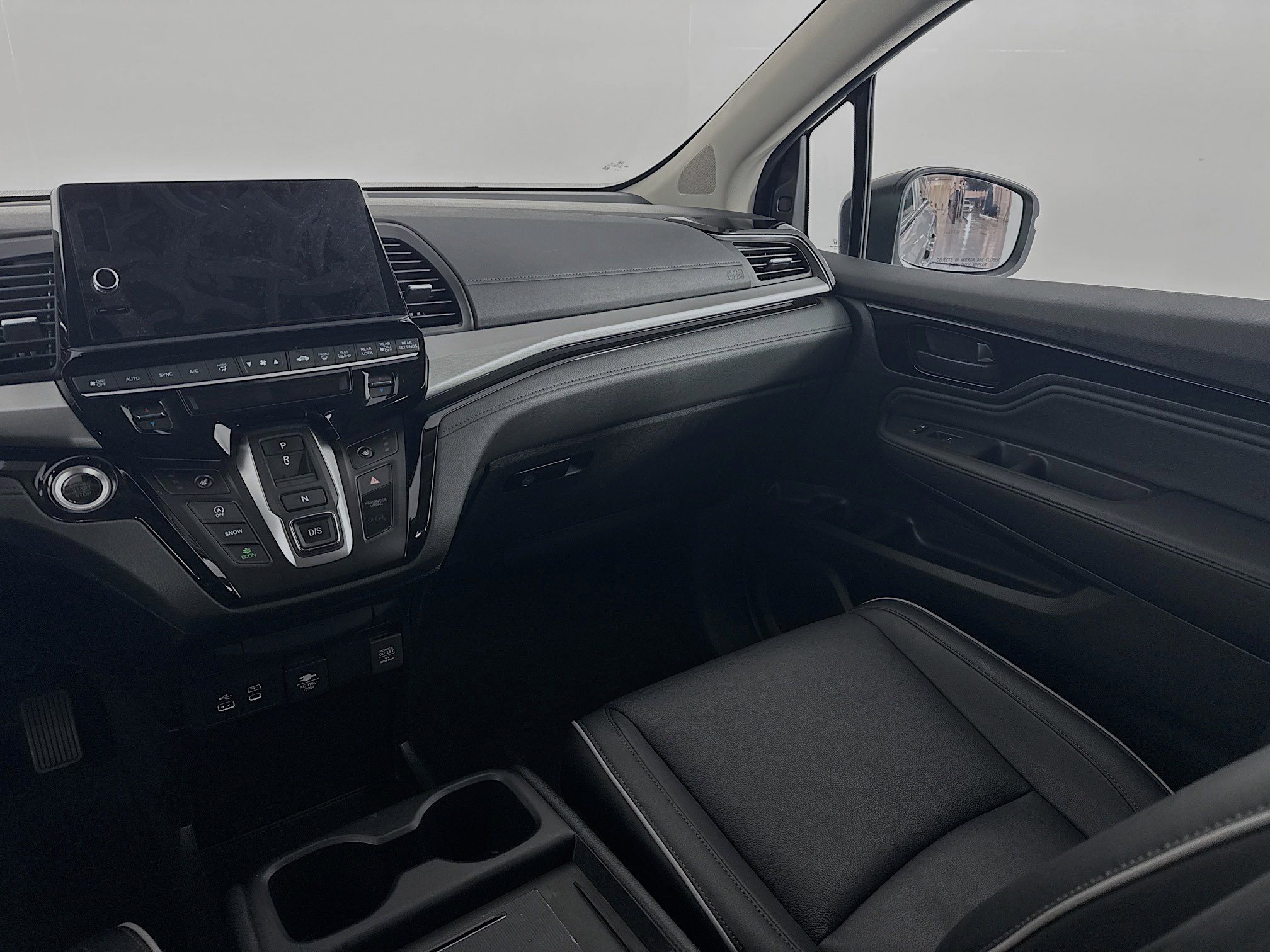 Certified 2025 Honda Odyssey Touring image 24