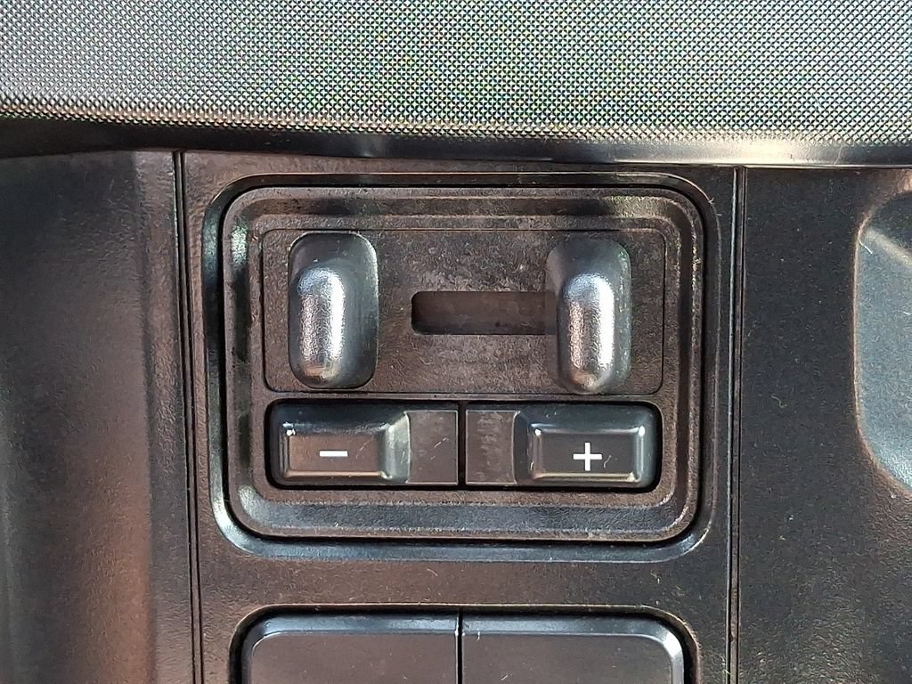 Used 2024 Ford F450 Limited AWD/4WD image 25