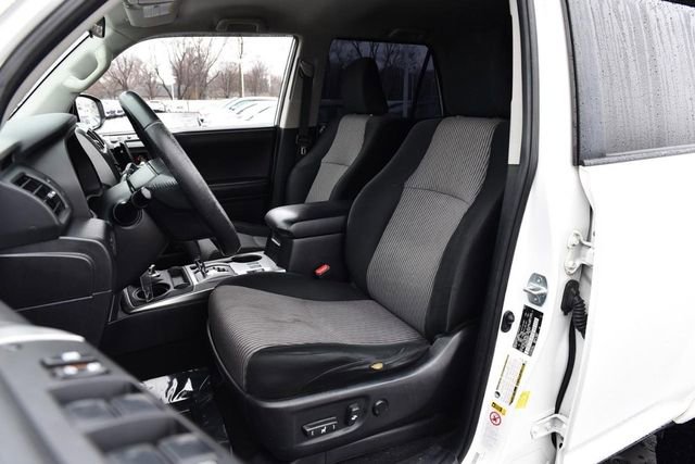 Used 2016 Toyota 4Runner SR5 image 16