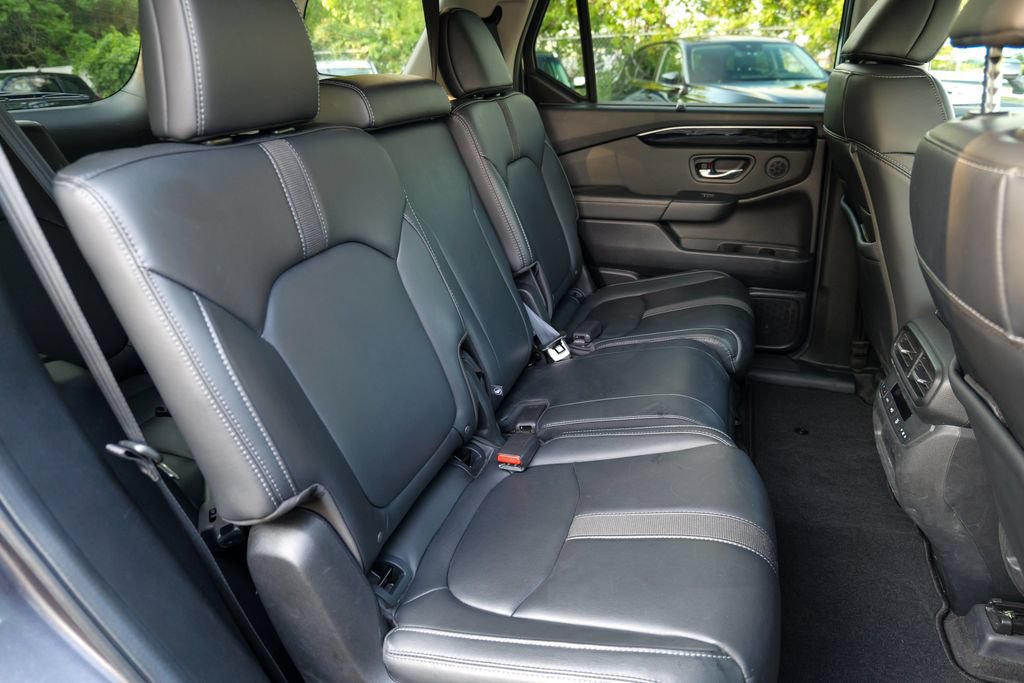 Used 2025 Honda Pilot EX-L image 34