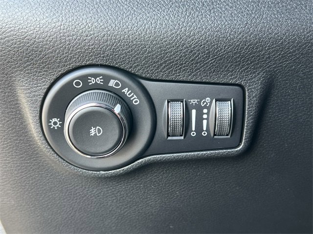 New 2026 Jeep Compass Latitude image 15