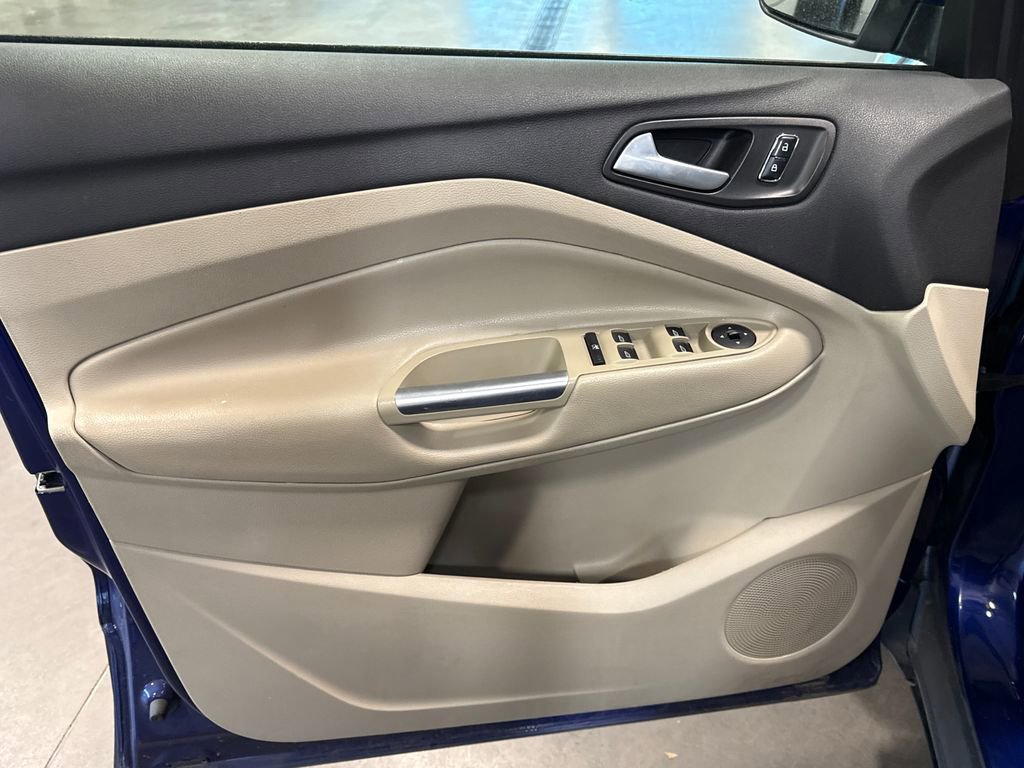 Used 2016 Ford Escape SE FWD image 7
