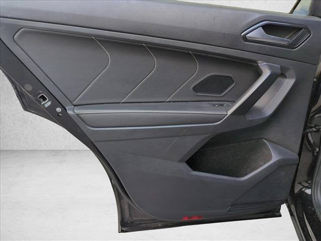Used 2023 Volkswagen Tiguan SE R-Line FWD image 25