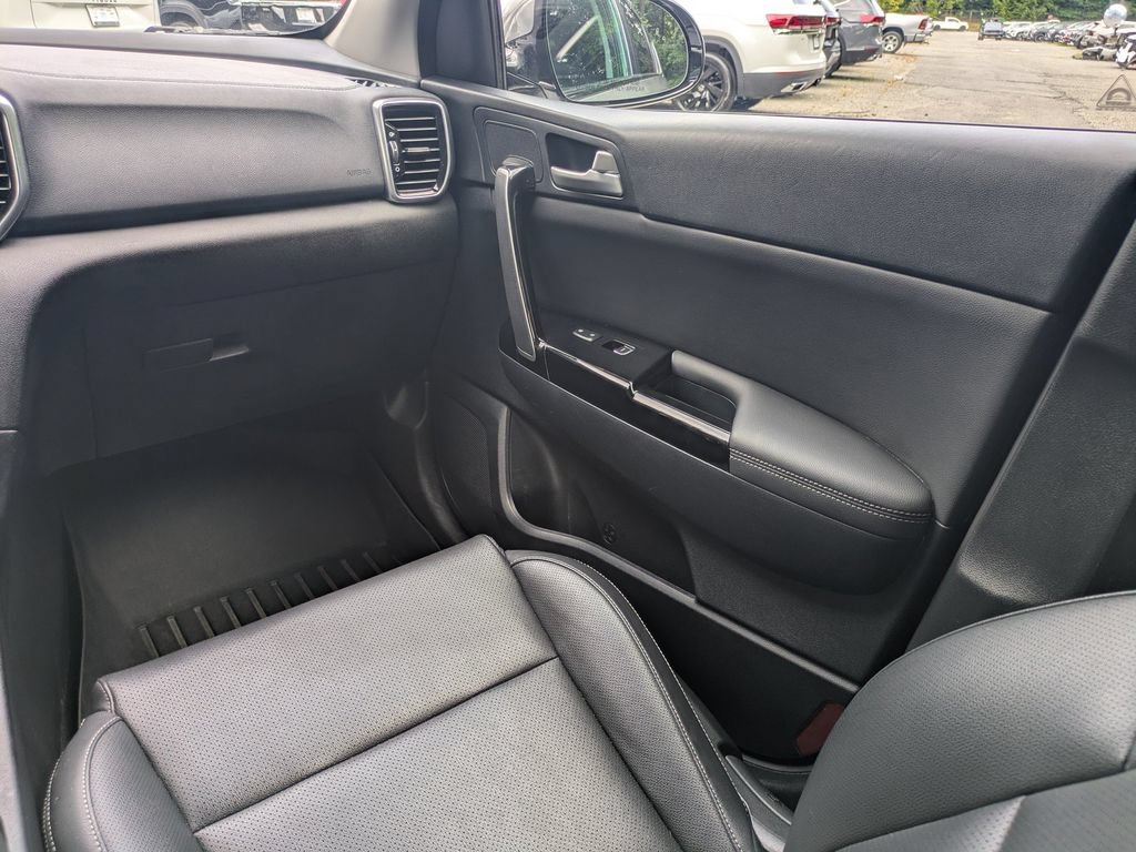 Used 2020 Kia Sportage EX FWD image 17