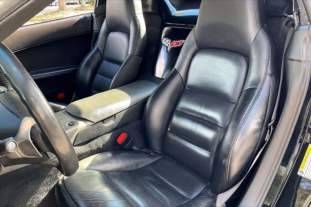 Used 2007 Chevrolet Corvette Convertible w/ Preferred Equipment Group image 17