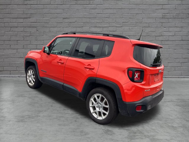 Used 2019 Jeep Renegade Latitude w/ Cold Weather Group AWD/4WD image 8