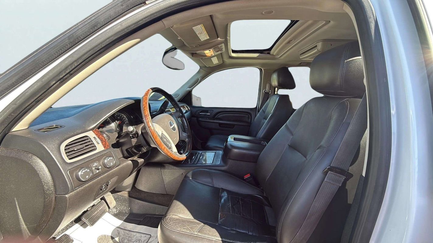 Used 2014 GMC Sierra 3500 Denali image 14