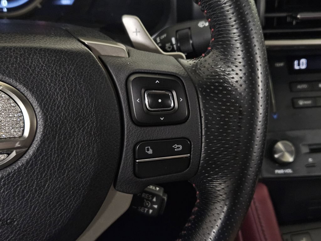 Used 2017 Lexus RC 200t F Sport RWD image 16