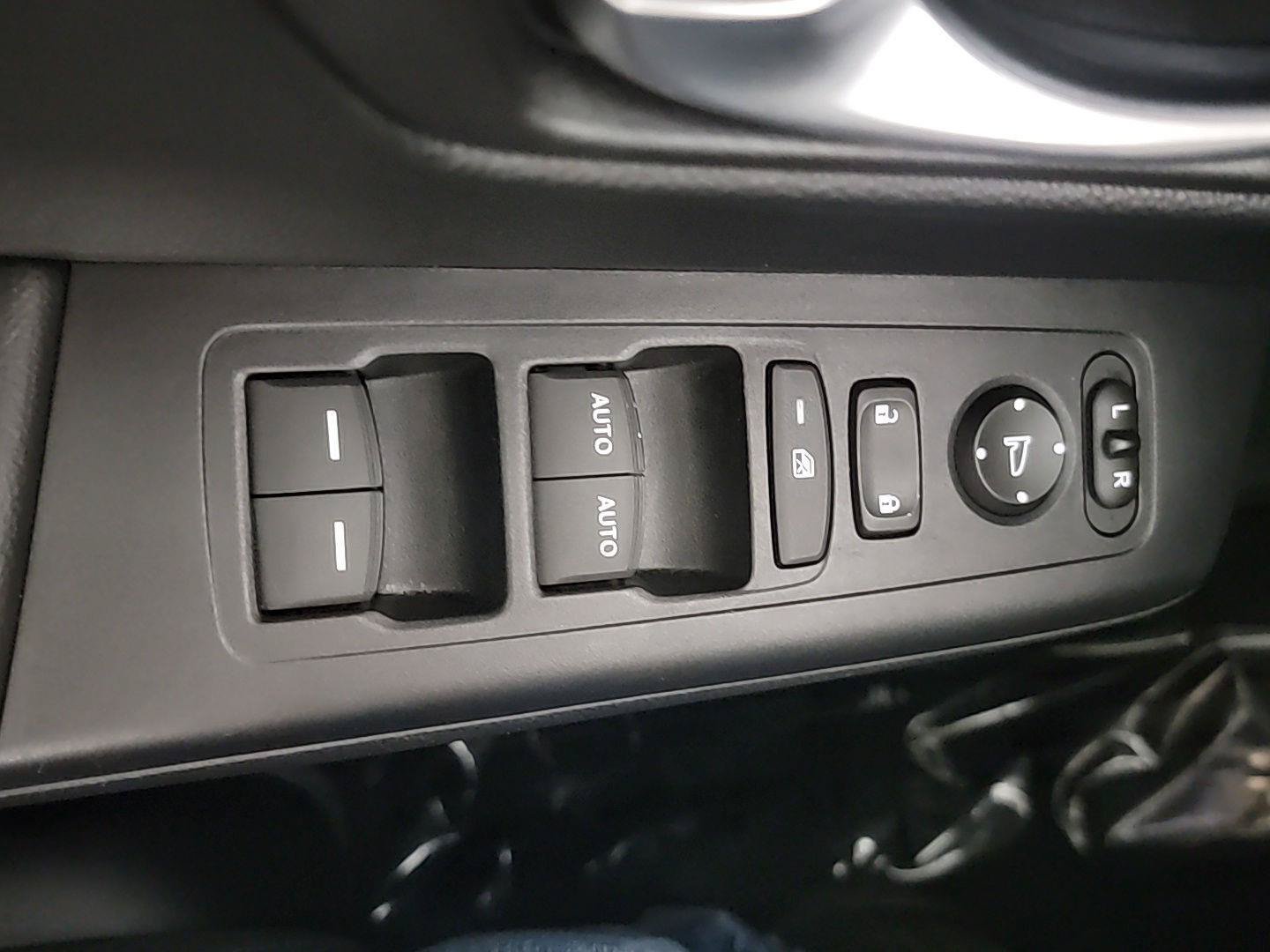 Certified 2023 Honda CR-V EX image 23
