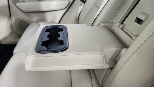 New 2026 Volvo XC60 B5 Ultra w/ Climate Package AWD/4WD image 30