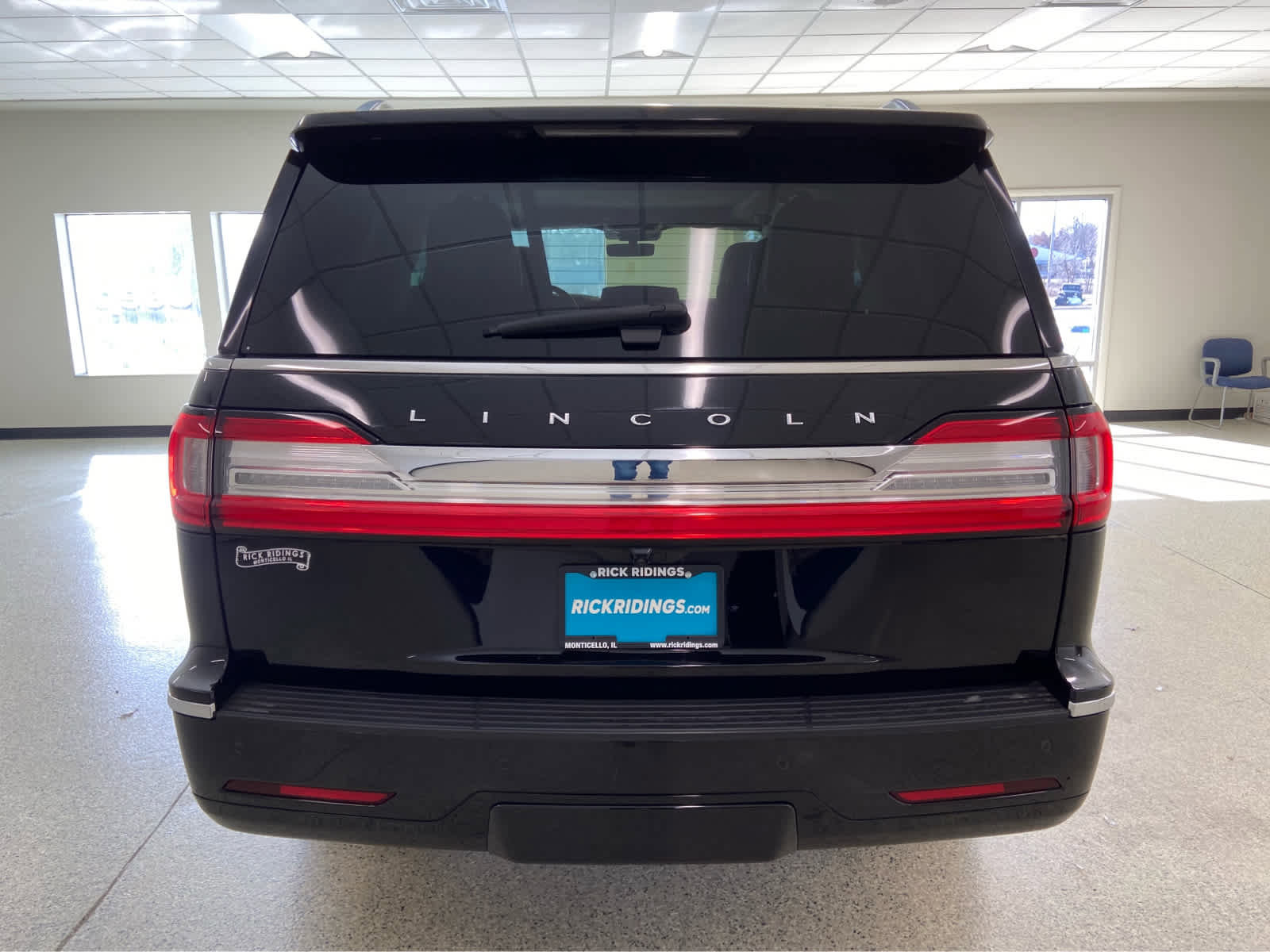 Used 2019 Lincoln Navigator Reserve image 6