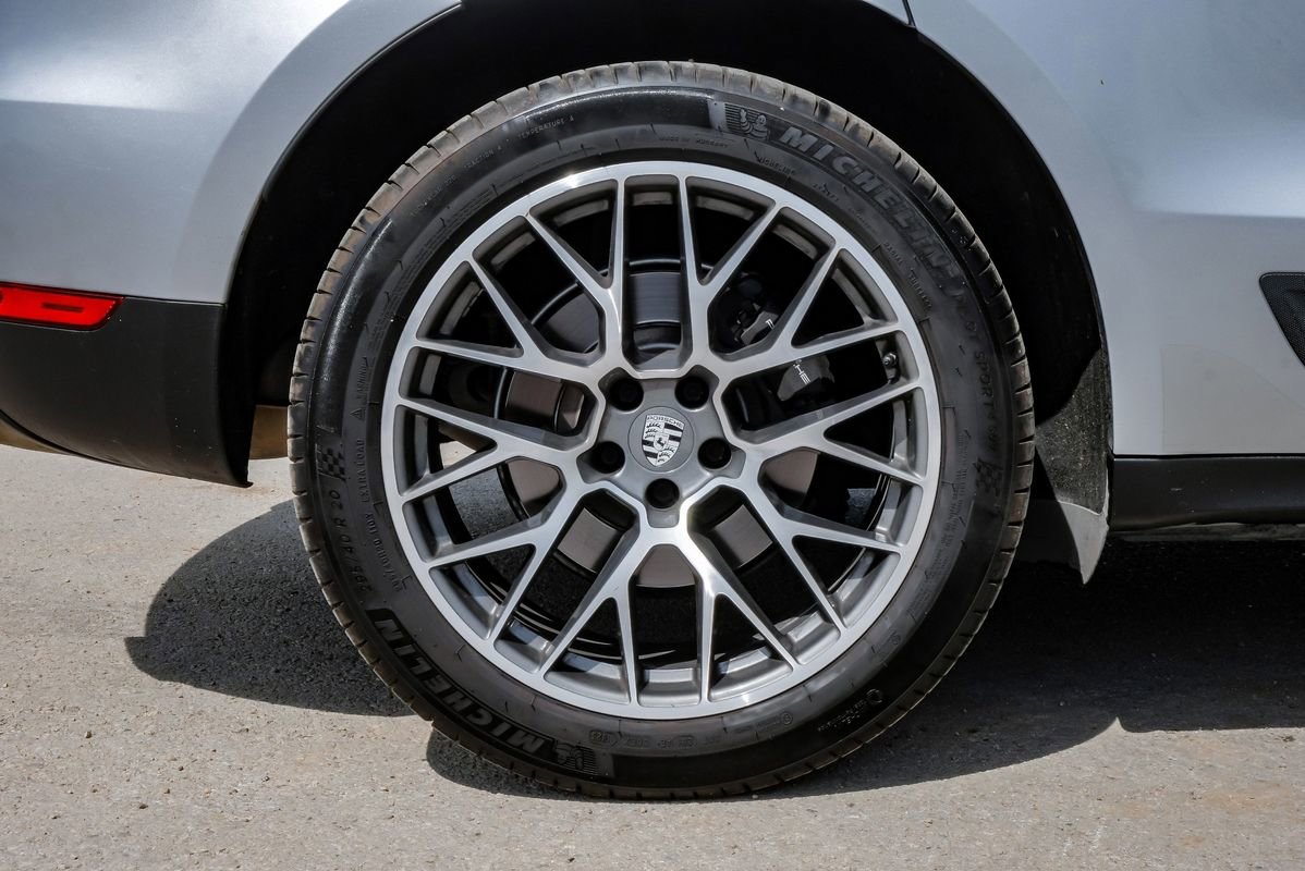 Used 2018 Porsche Macan Sport Edition image 60