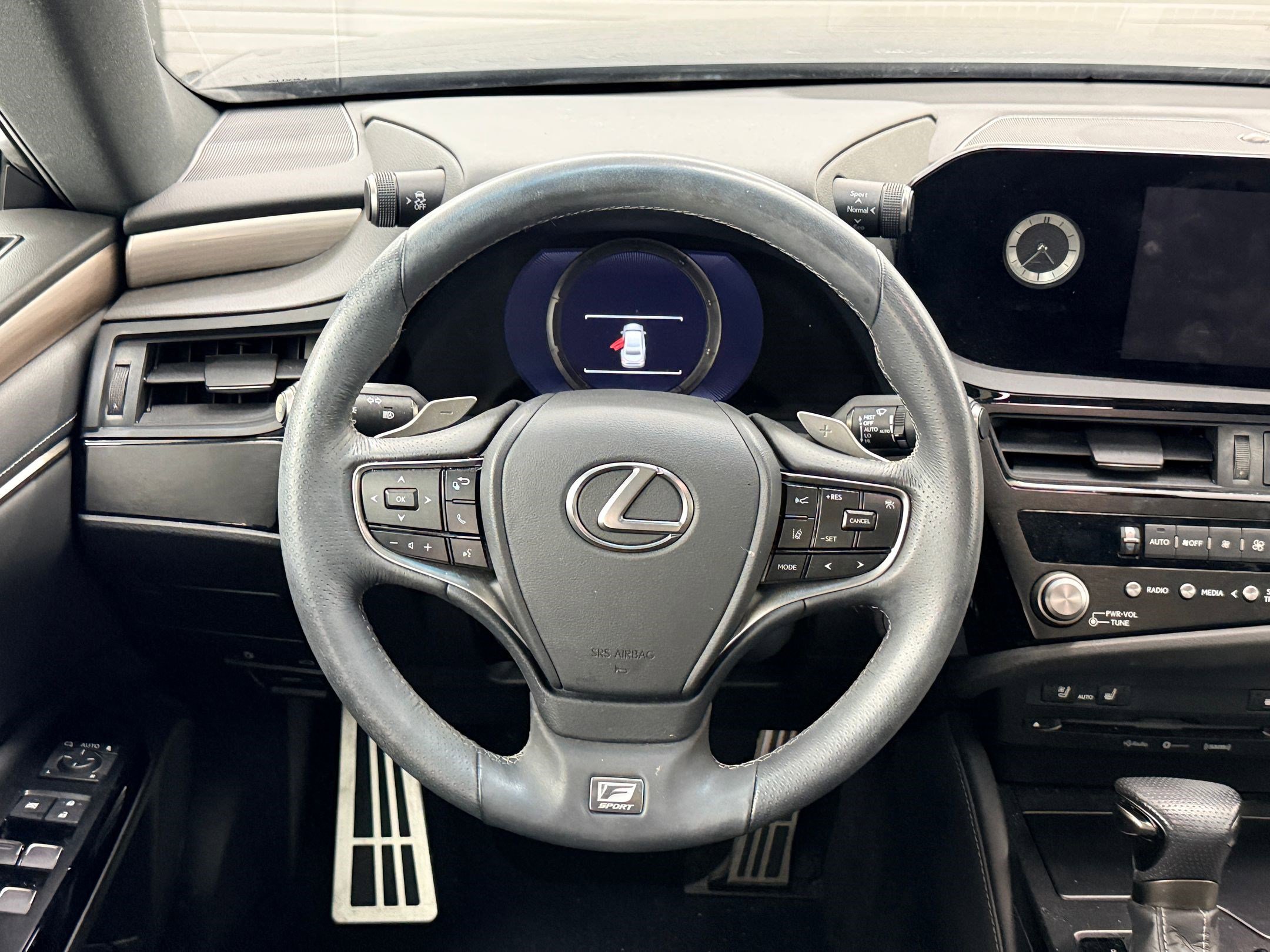 Certified 2022 Lexus ES 350 F Sport w/ Accessory Package FWD image 17