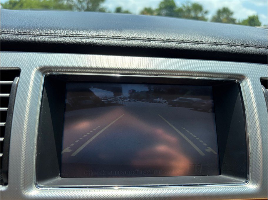 Used 2012 Jaguar XF RWD image 30