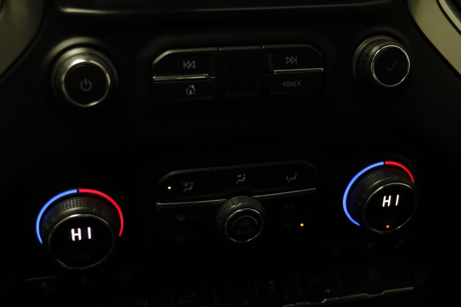 Used 2020 Chevrolet Silverado 3500 LTZ w/ LTZ Plus Package image 14