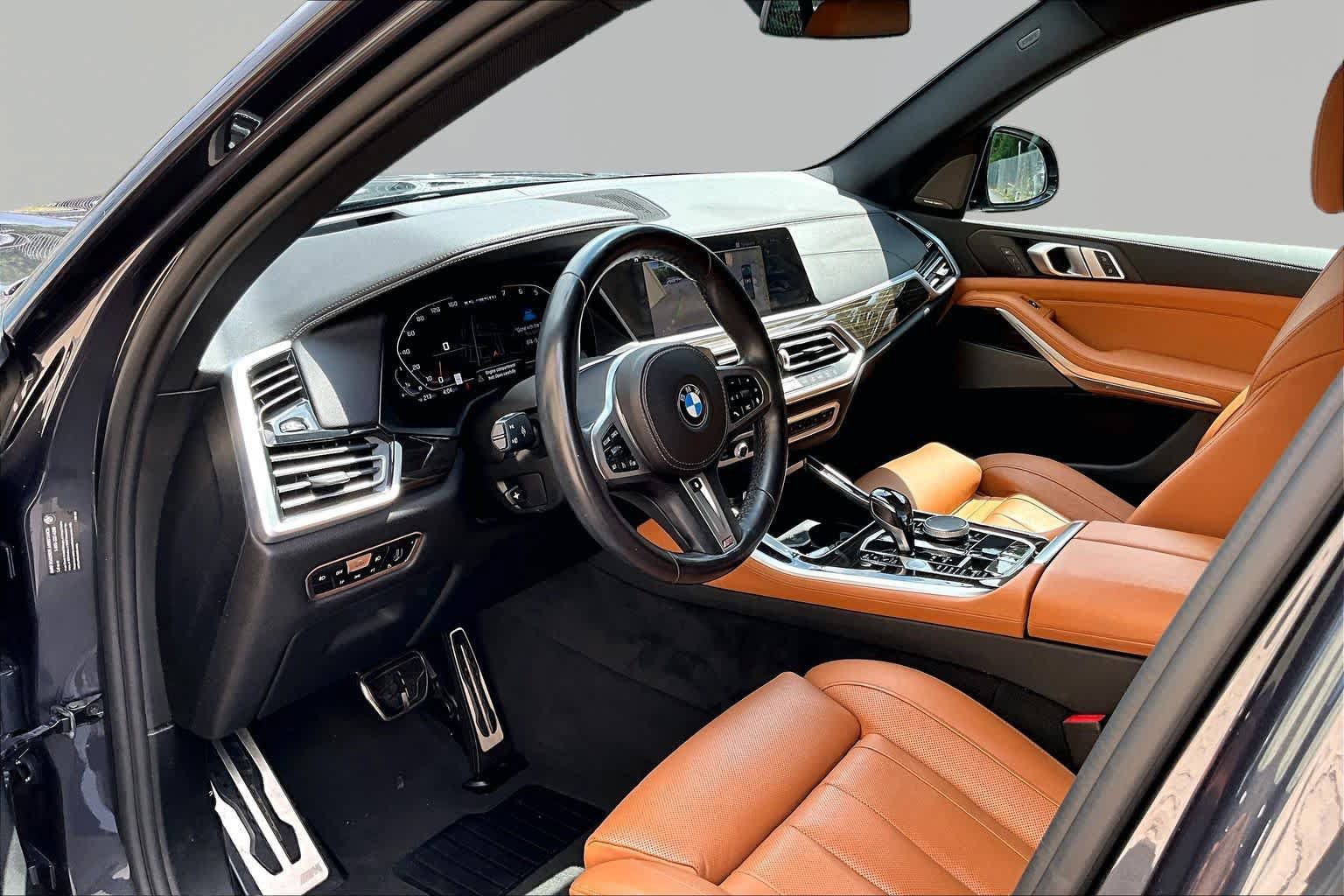 Used 2021 BMW X5 M50i w/ Premium Package AWD/4WD image 18