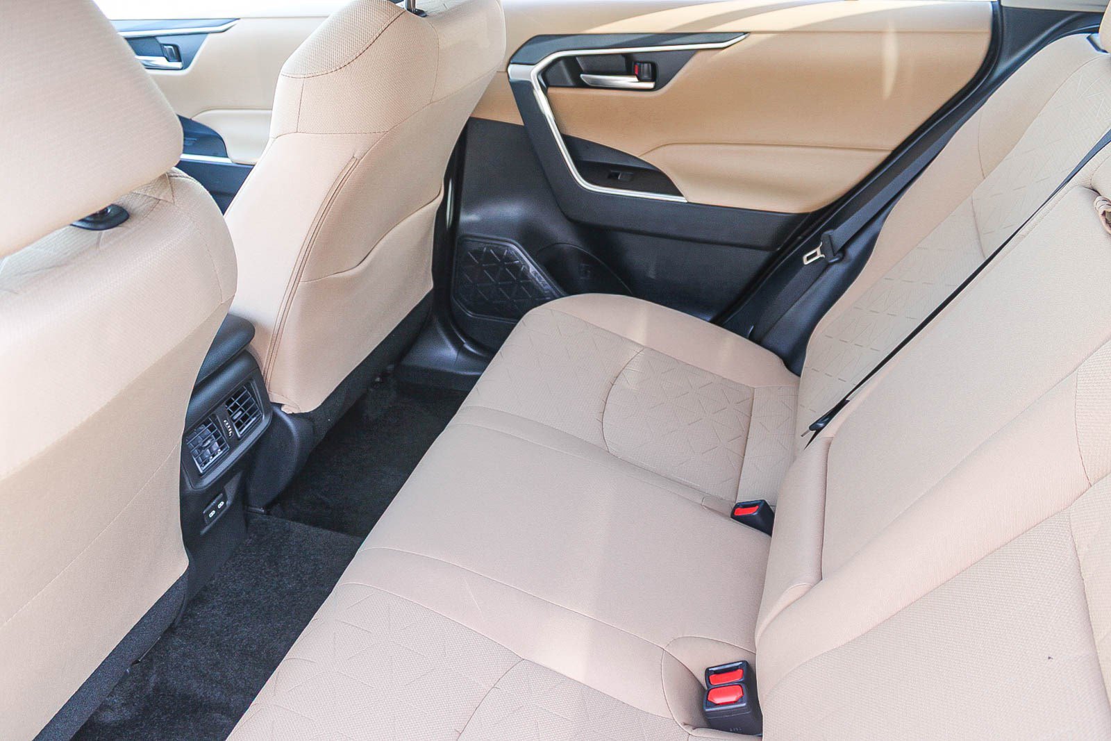 New 2025 Toyota RAV4 XLE image 20