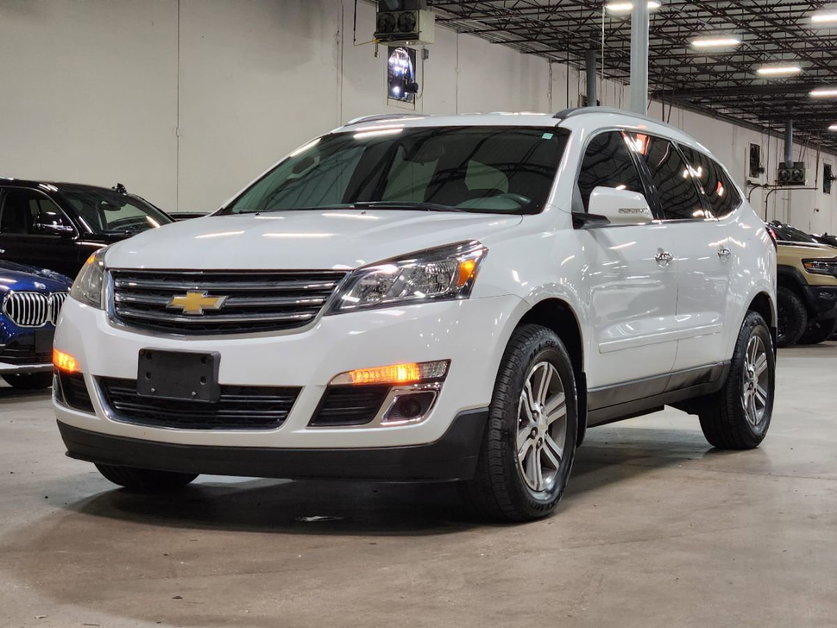 Used 2017 Chevrolet Traverse LT image 4