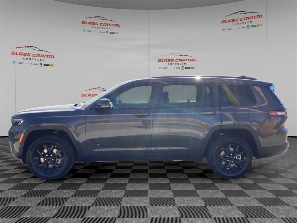 New 2025 Jeep Grand Cherokee L Altitude image 4