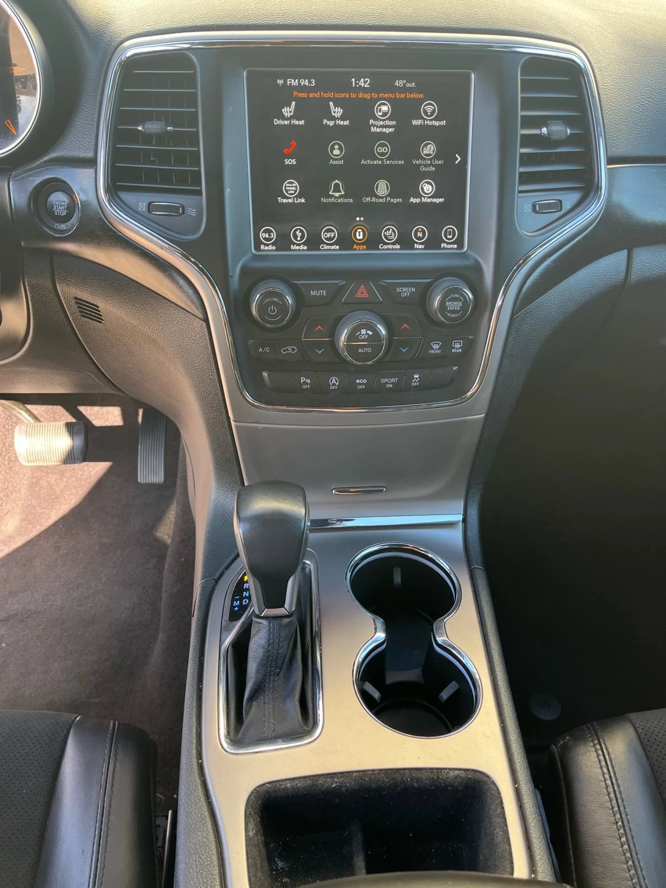 Used 2018 Jeep Grand Cherokee Altitude AWD/4WD image 10