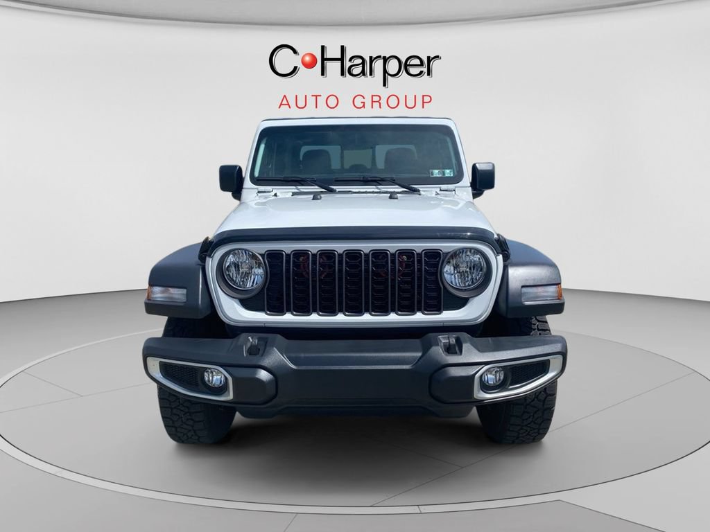 Used 2024 Jeep Gladiator Sport AWD/4WD image 5