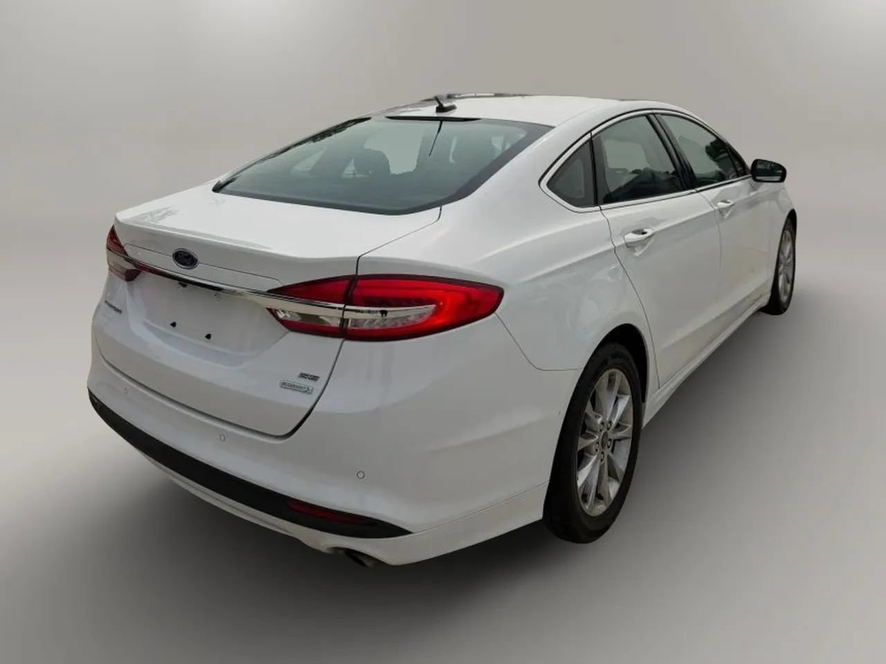 Used 2017 Ford Fusion SE w/ Fusion SE Technology Package FWD image 7