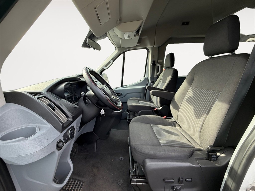 Used 2018 Ford Transit 150 XLT image 10