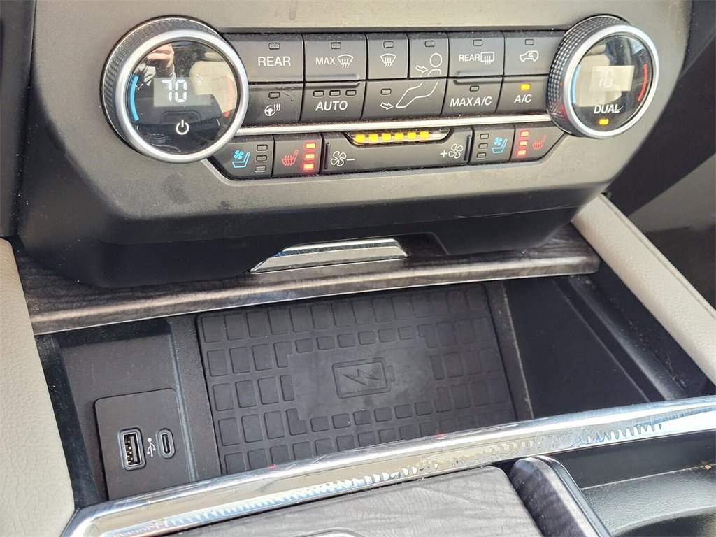 Used 2021 Ford Expedition Max Limited image 27