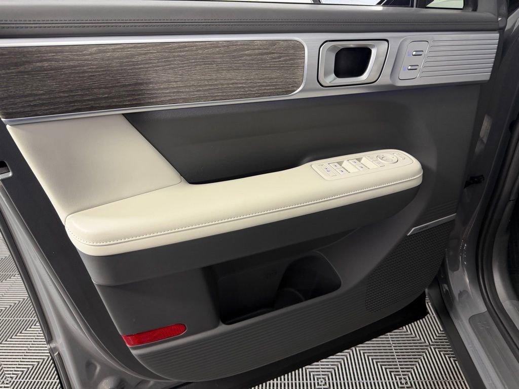Used 2024 Hyundai Santa Fe Limited image 26