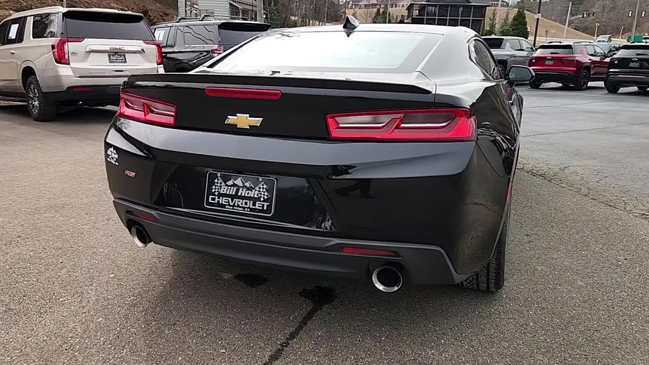 Used 2018 Chevrolet Camaro LT w/ RS Package image 8
