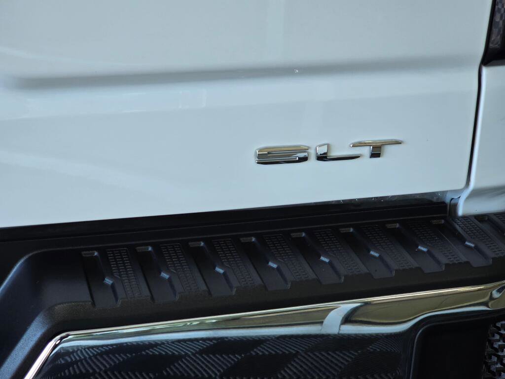 Used 2025 GMC Sierra 1500 SLT image 13