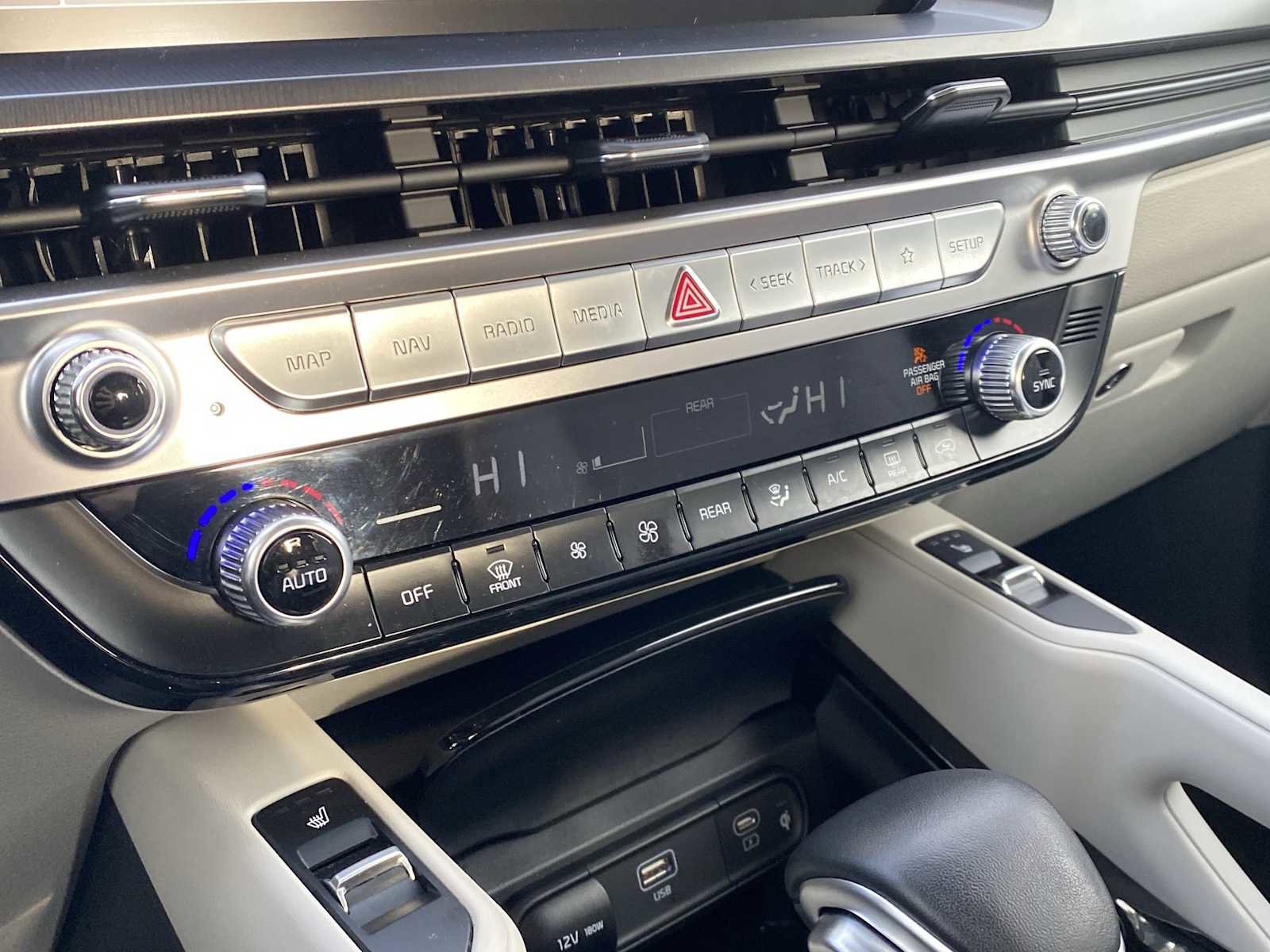 Used 2024 Kia Telluride S w/ S Sunroof Package image 28