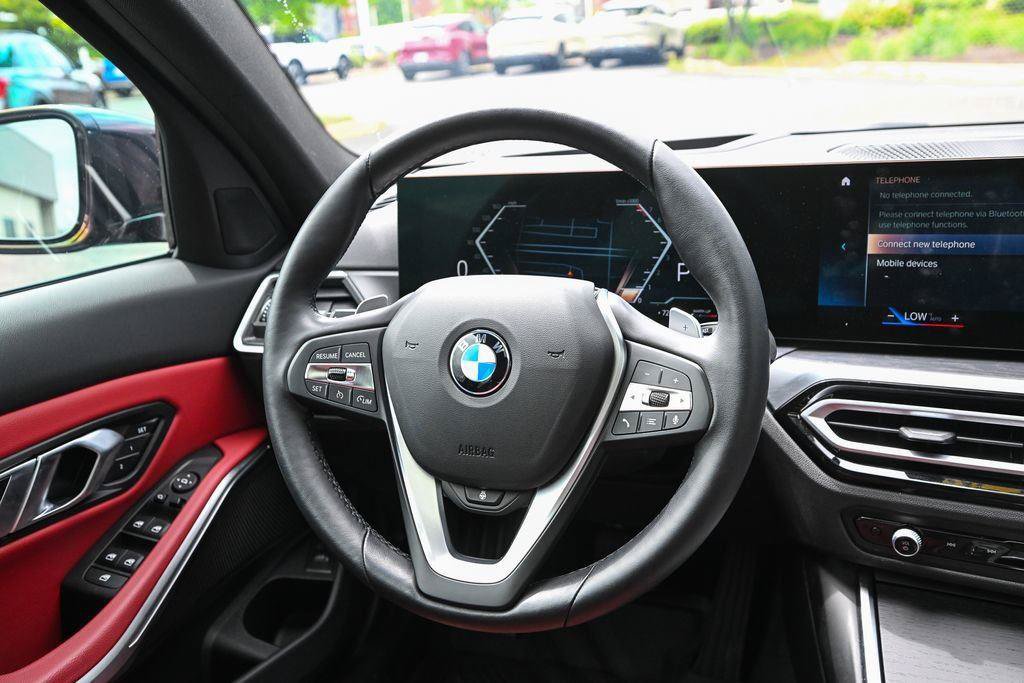Used 2023 BMW 330i xDrive Sedan w/ Premium Package AWD/4WD image 31