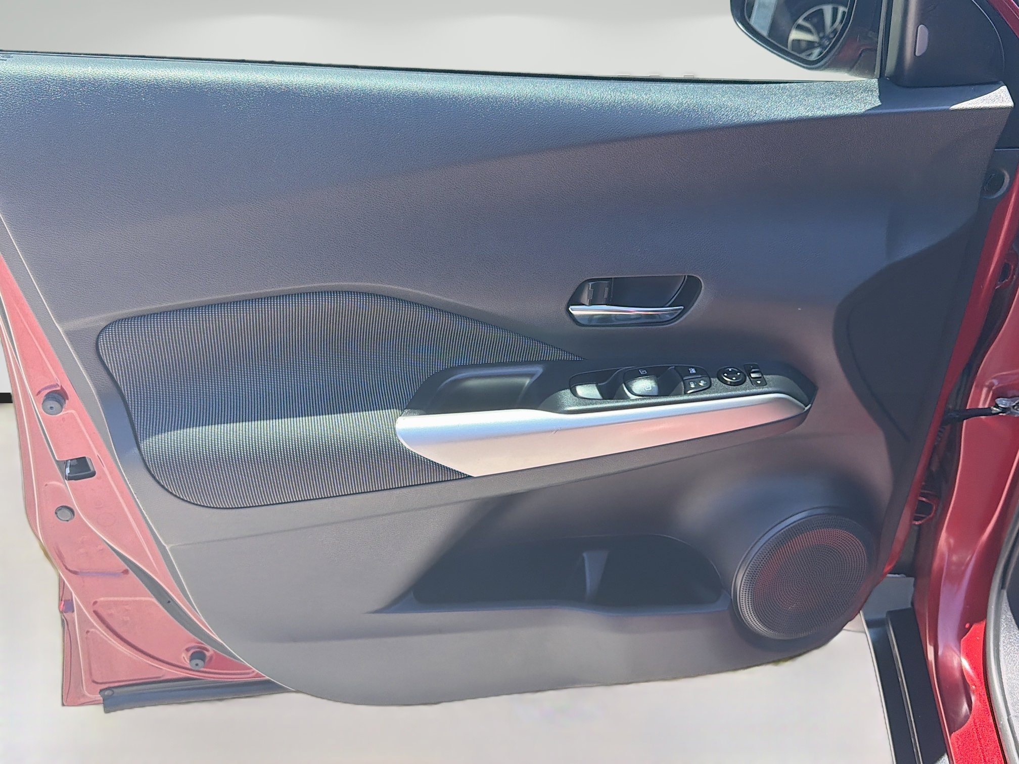 Used 2020 Nissan Kicks SV FWD image 18