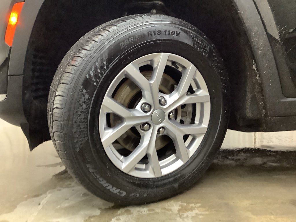 Used 2021 Jeep Grand Cherokee L Limited image 32