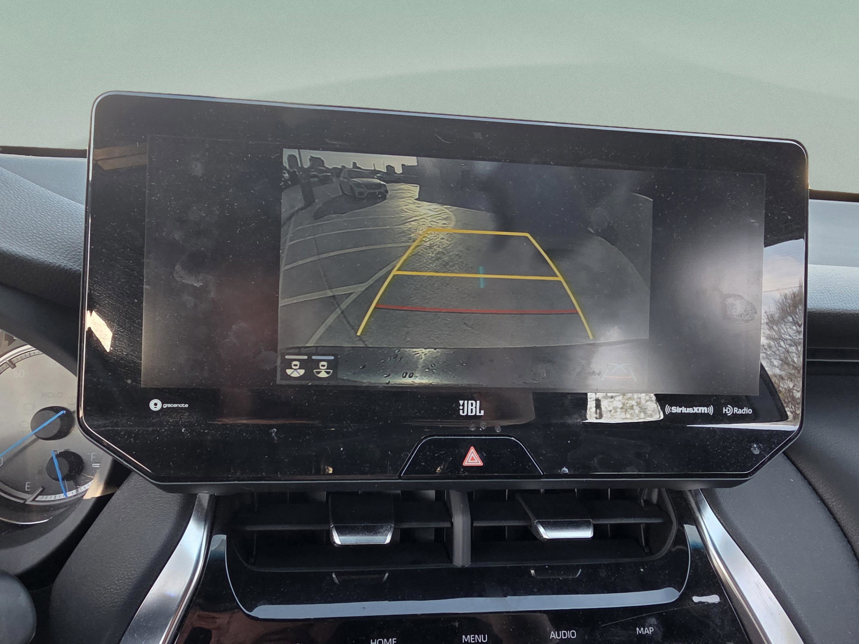 Used 2021 Toyota Venza XLE w/ Softex Package image 18