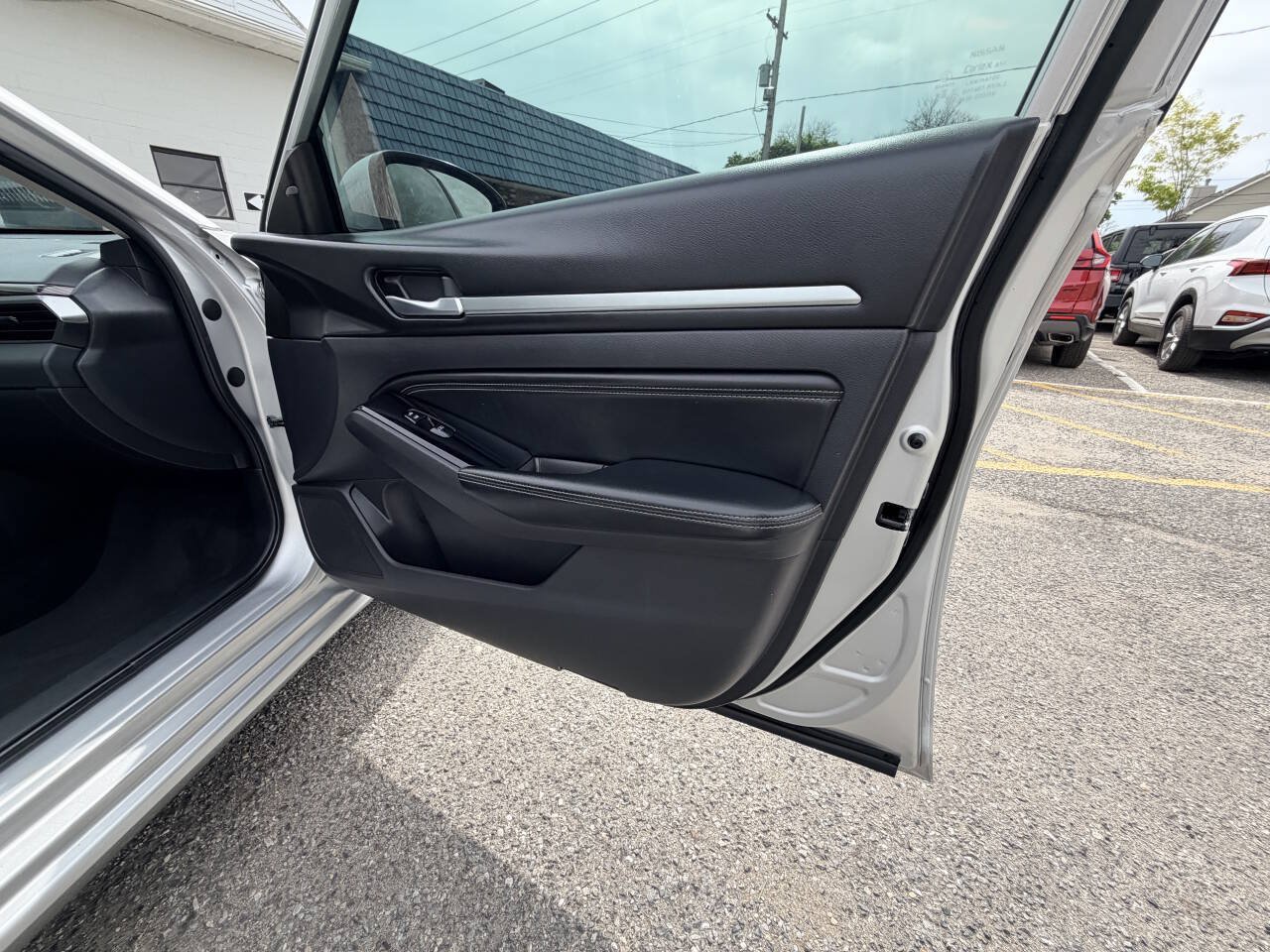 Used 2020 Nissan Altima 2.5 SL FWD image 49