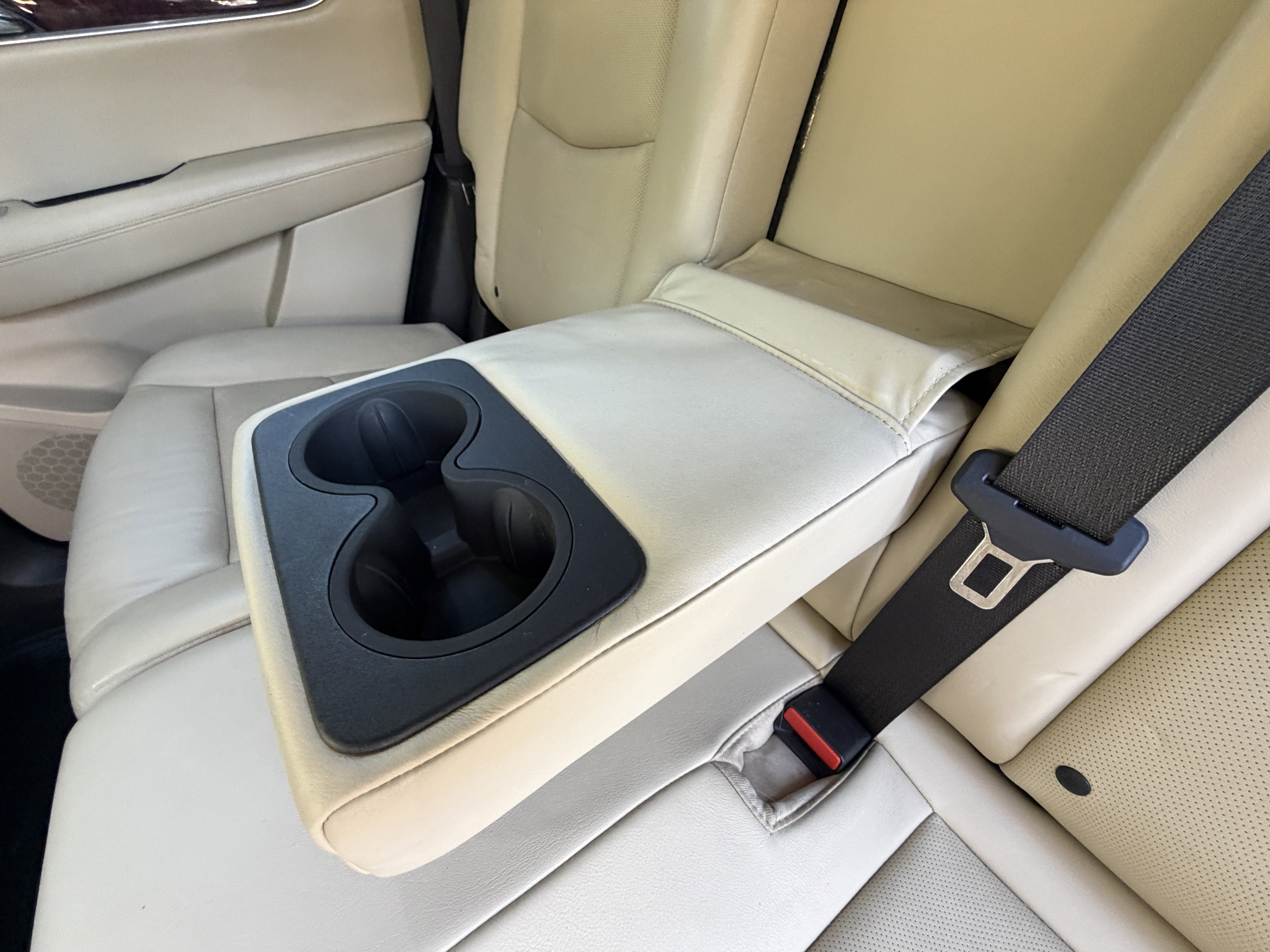 Used 2017 Cadillac XT5 Luxury w/ LPO, Wheel Lock Package image 19