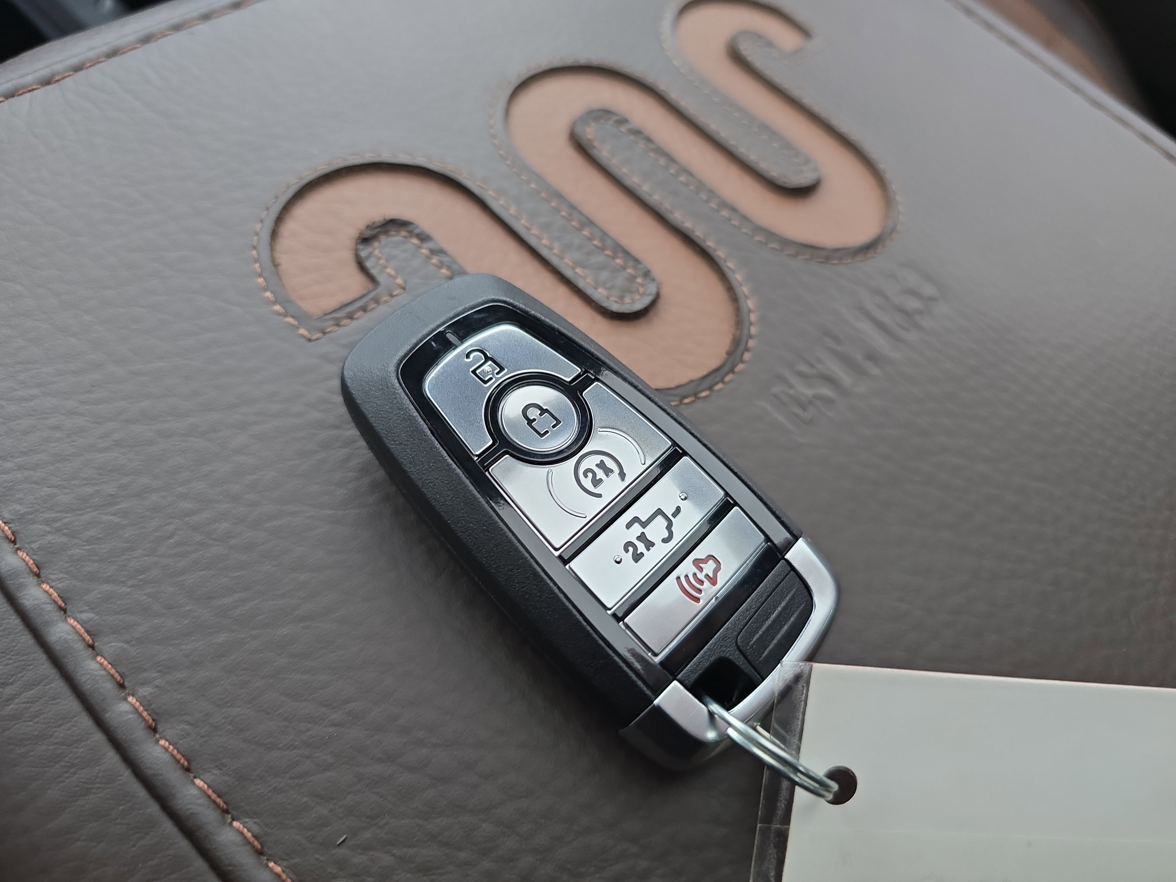 Used 2025 Ford F450 King Ranch w/ Chrome Package image 43
