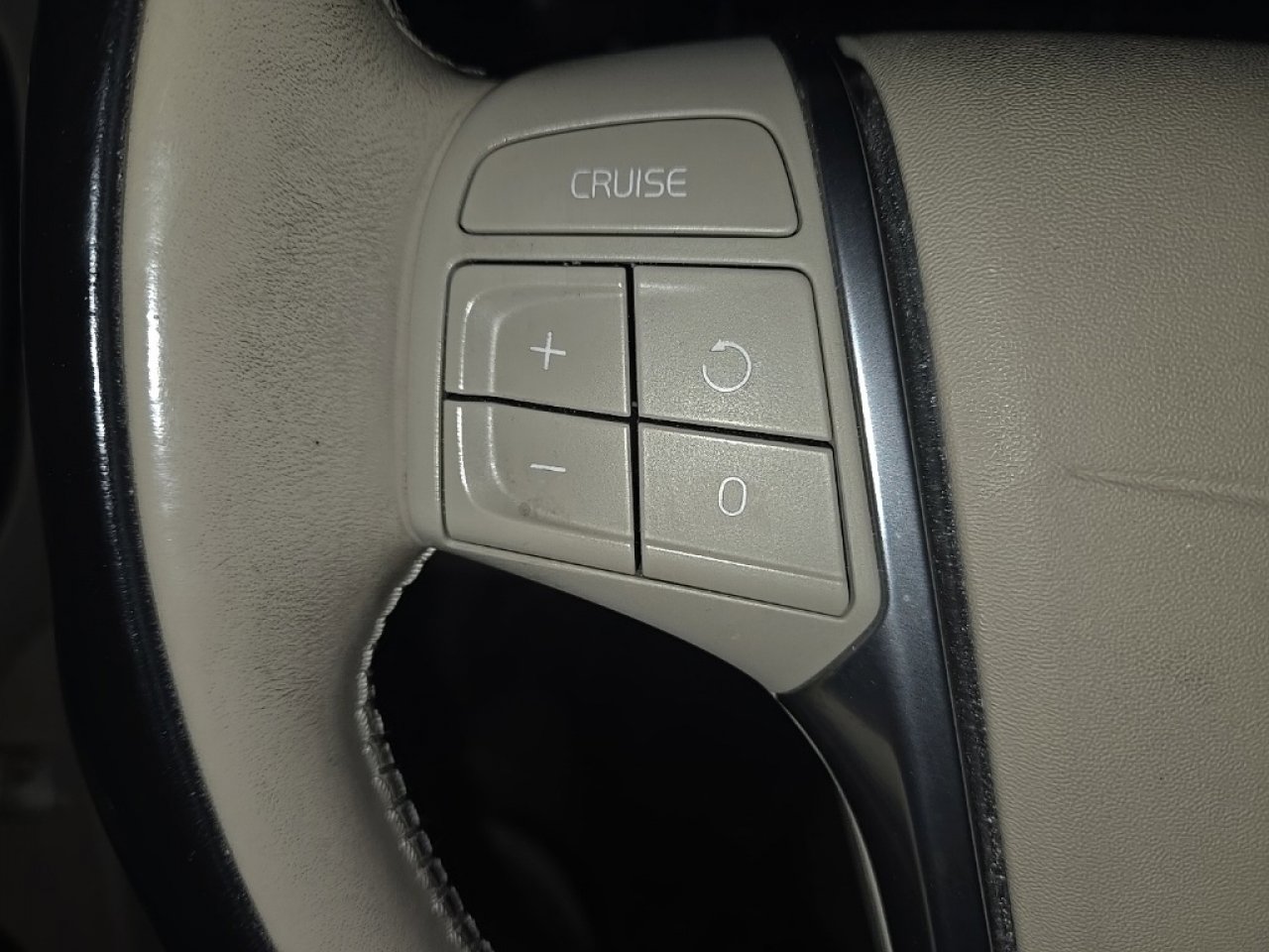 Used 2015 Volvo XC60 T5 Premier image 25