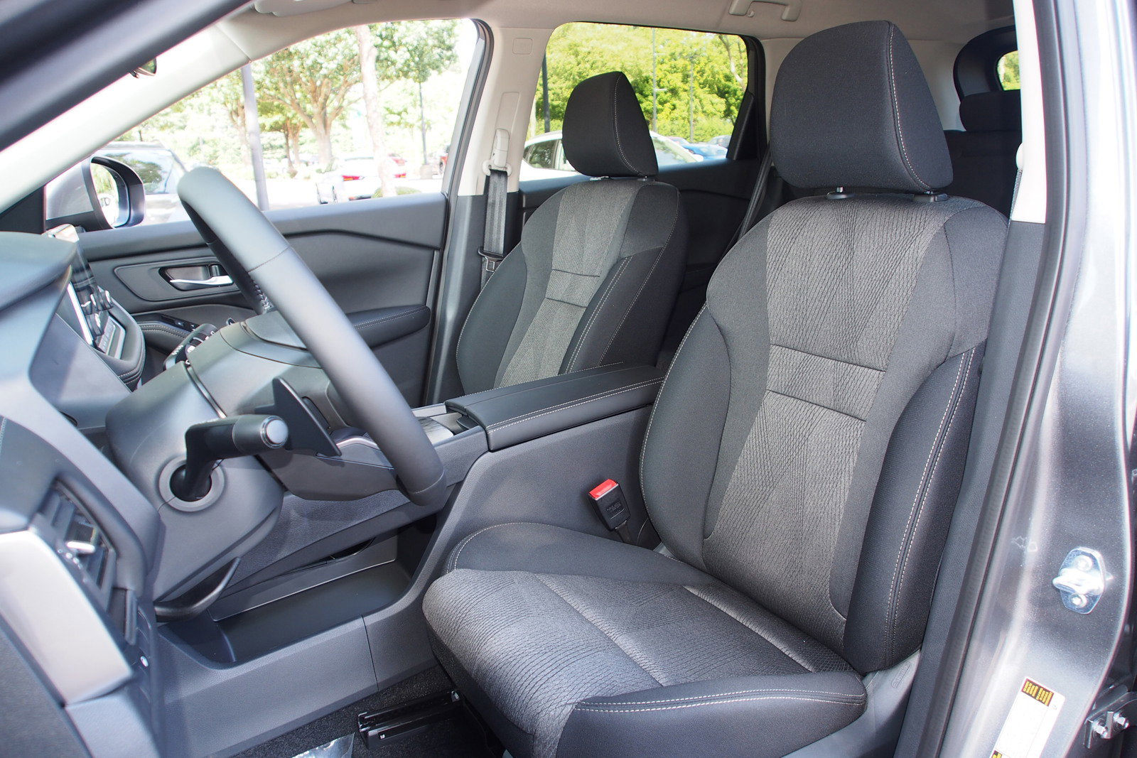 Used 2026 Nissan Rogue SV FWD image 15