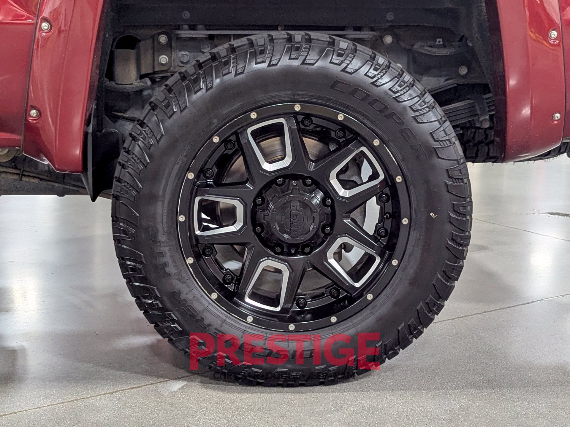 Used 2018 GMC Sierra 3500 Denali w/ Duramax Plus Package AWD/4WD image 17