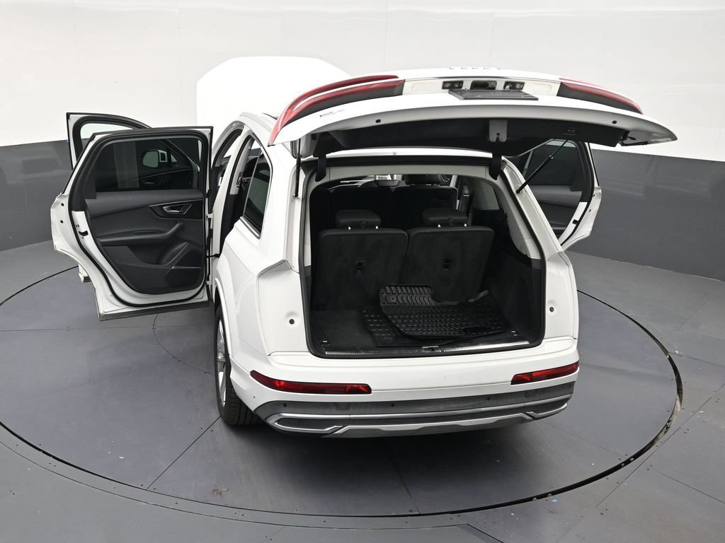 Used 2021 Audi Q7 3.0T Premium Plus AWD/4WD image 31
