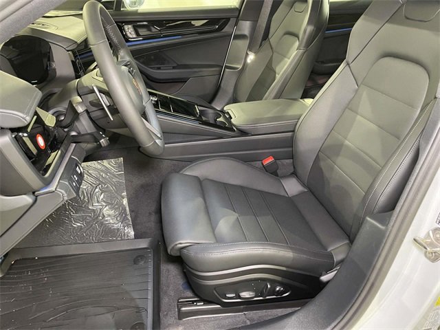 New 2026 Porsche Panamera 4 image 5