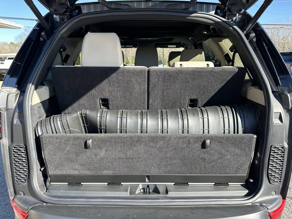 Used 2019 Land Rover Discovery HSE image 39