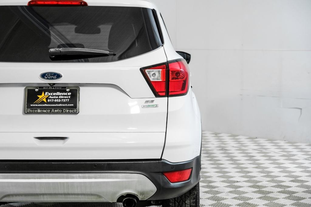 Used 2019 Ford Escape SE image 49