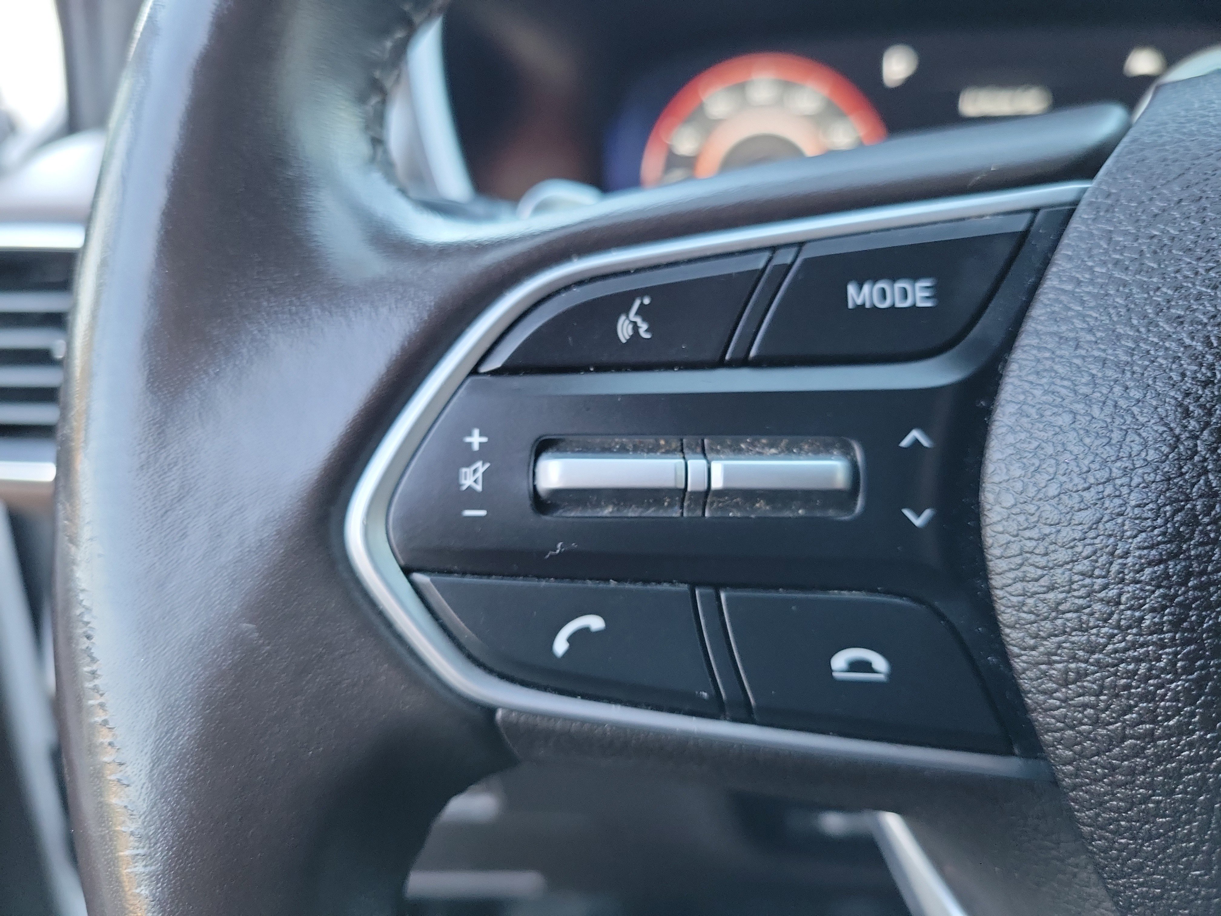 Certified 2023 Hyundai Santa Fe Limited image 7