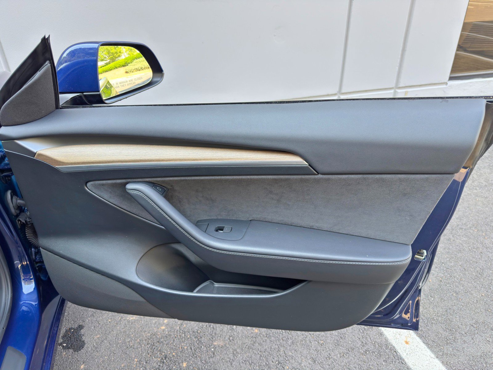 Used 2023 Tesla Model 3 Standard Range RWD image 45