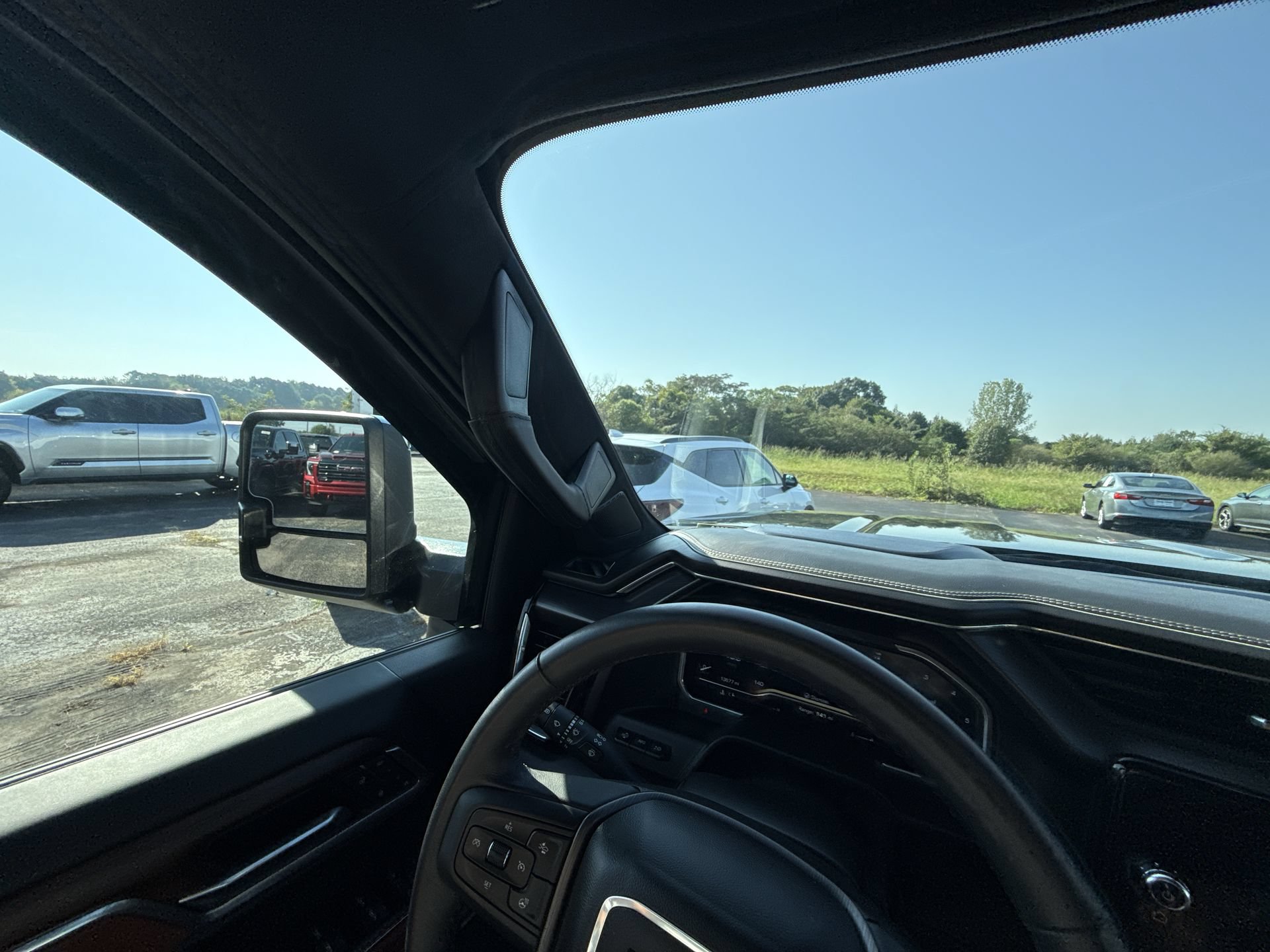 Certified 2025 GMC Sierra 2500 Denali Ultimate AWD/4WD image 14